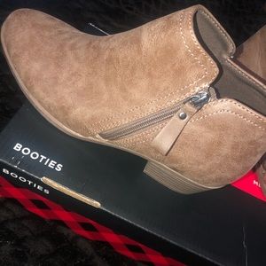 Arizona Jean co booties